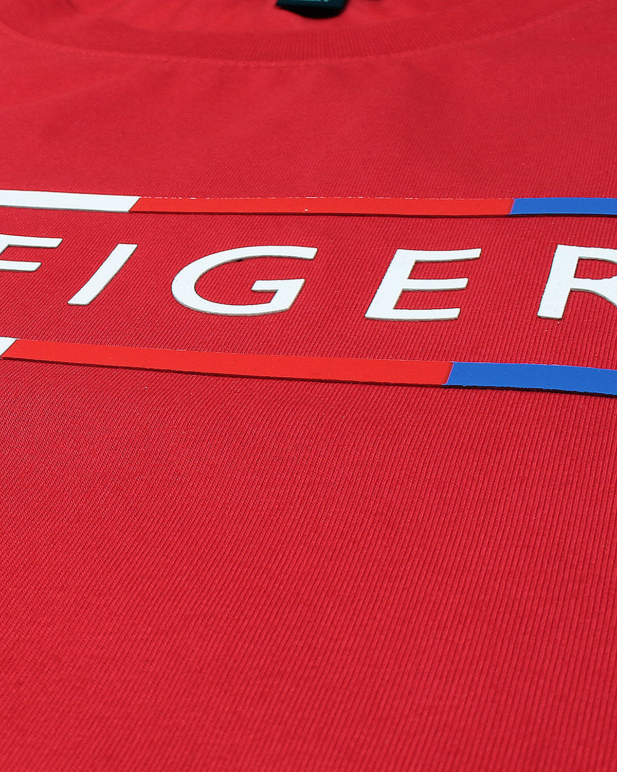 Exclusive Hilfiger Men Tee - Red