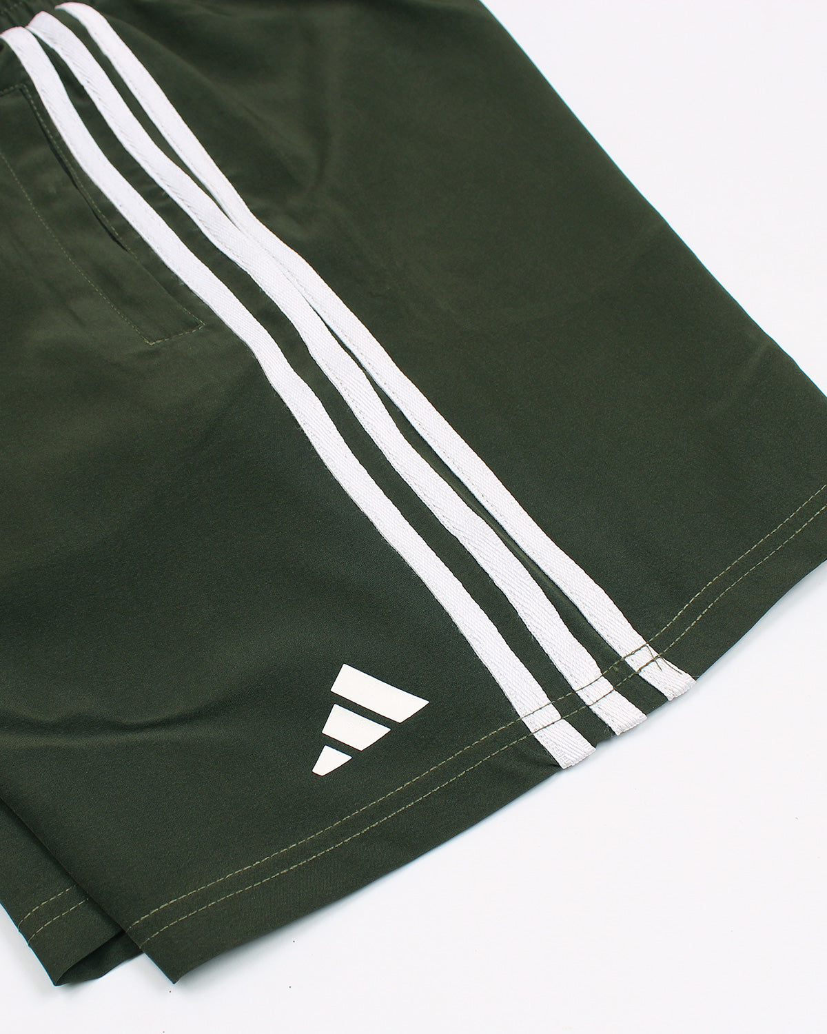 Adi. Men's Sportswear Future Icons 3‑Stripes Short - Green