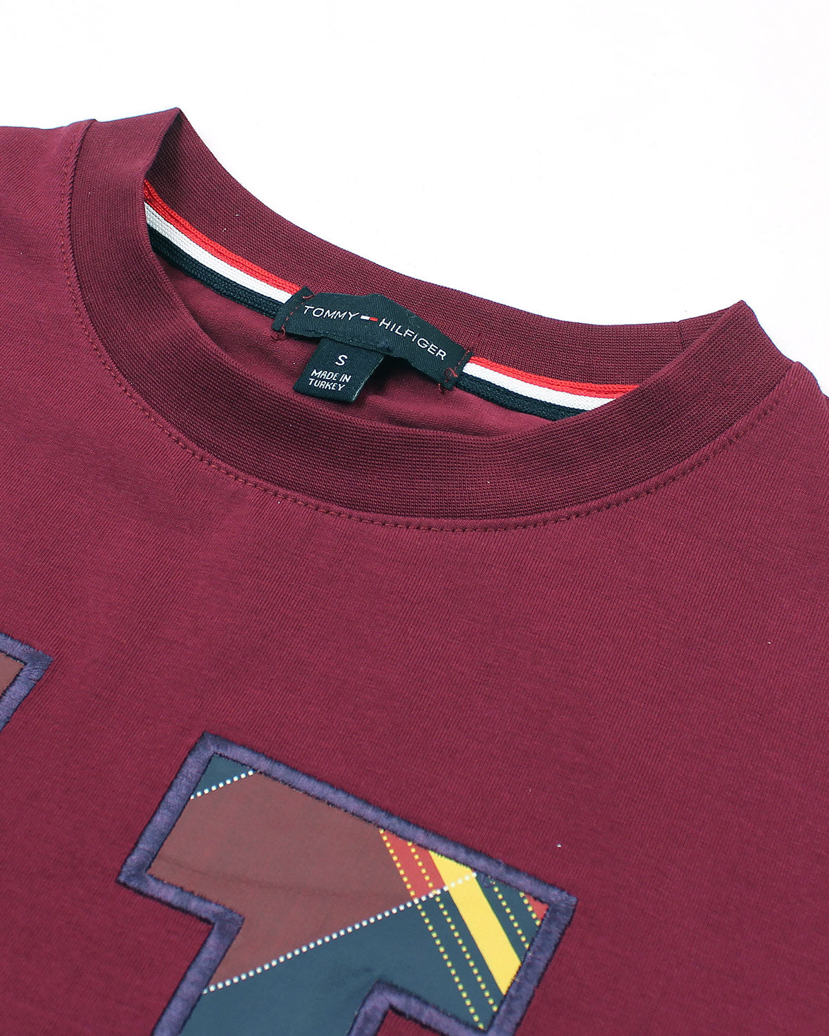 Men's Hil. Motive T Shirt - Maroon