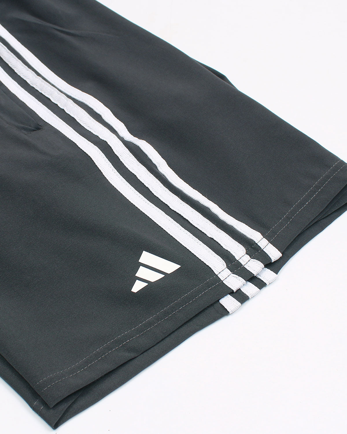 Adi. Men's Sportswear Future Icons 3‑Stripes Short - Grey