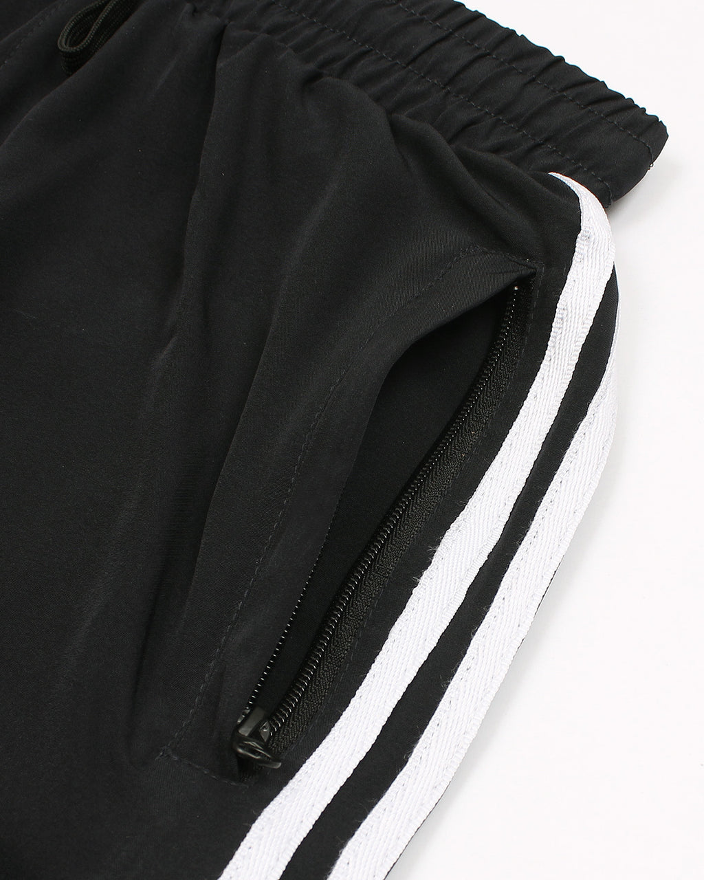 Adi. Men's Sportswear Future Icons 3‑Stripes Short - Black