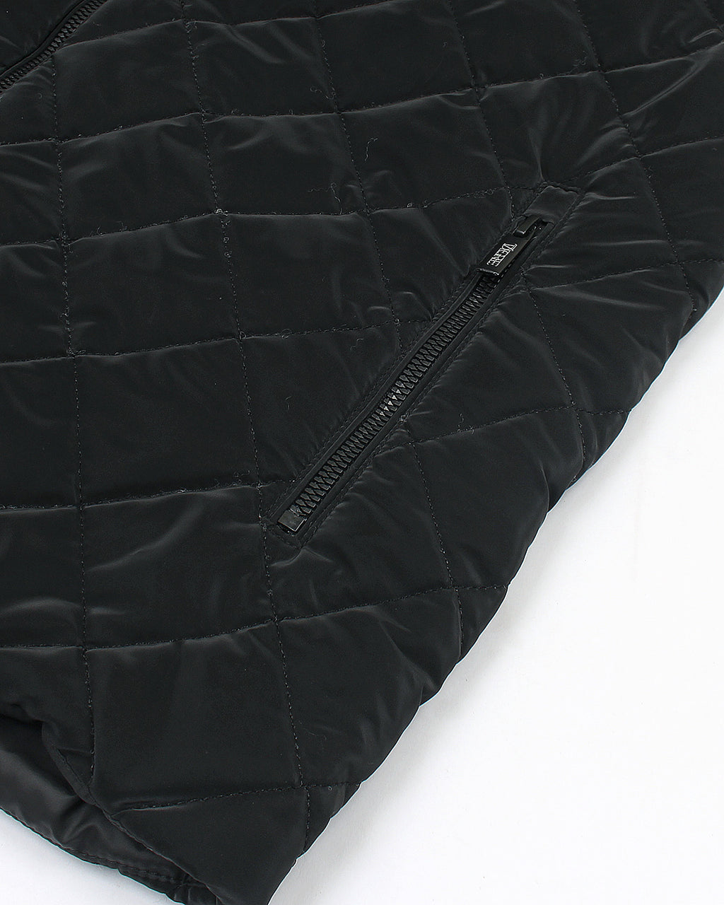 Exclusive Diamond Cut Gillet - Black